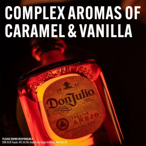 Don Julio Tequila Anejo Perspective: right