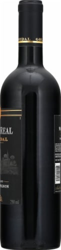 Santa Rita Medalla Real Gold Medal Cabernet Sauvignon Perspective: right