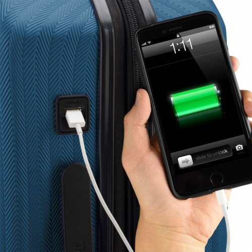Traveler's Choice Dana Point Expandable Hard-Shell Luggage Set with USB Port - Navy Perspective: right