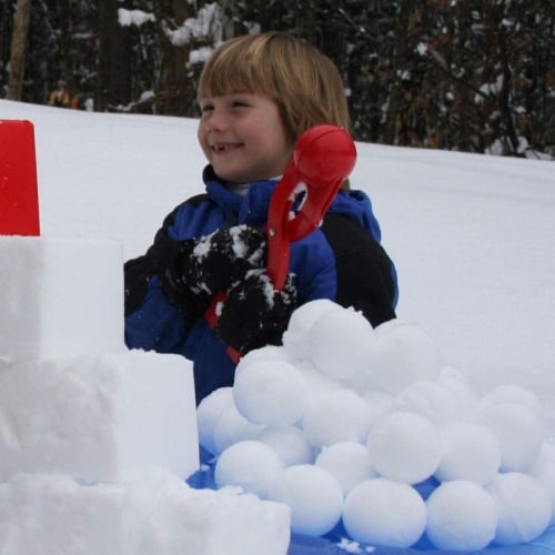 Paricon Outdoor Winter Snowball Maker Kids Childrens Toy and Sand Mold, Red Perspective: right