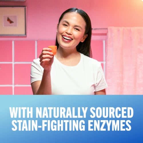 TheraBreath Fresh Breath Whitening Mouthwash Dazzling Mint Alcohol-Free Perspective: right