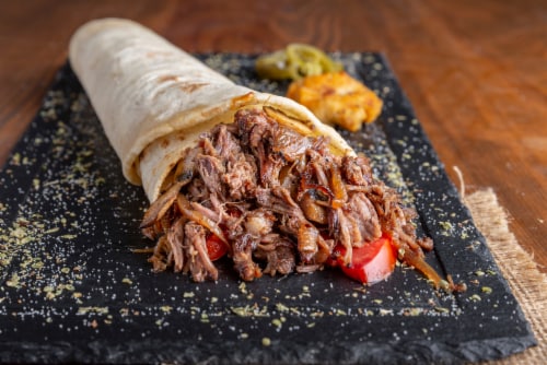 Curly's Hickory Smoked Pulled Pork with Barbecue Sauce Perspective: right