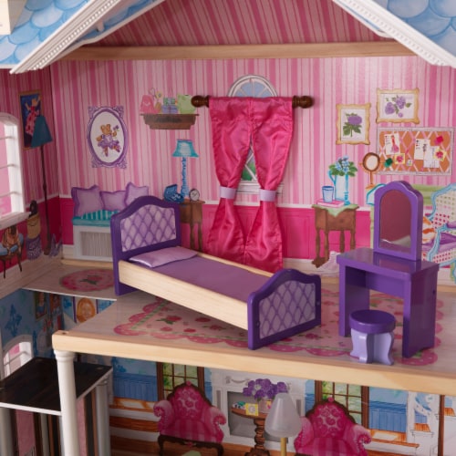 Dreamy dollhouse sales