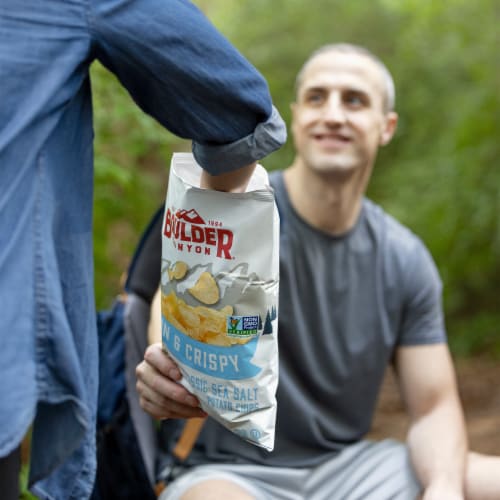 Boulder Canyon® Classic Sea Salt Thin & Crispy Potato Chips Perspective: right