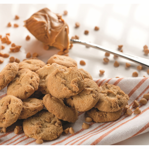 Classic Cookie Crispy Peanut Butter Minis made with Reese's® Peanut Butter Chips, 4 Bags Perspective: right