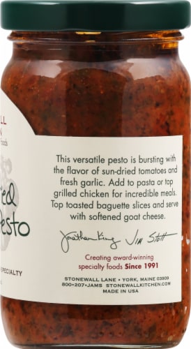 Stonewall Kitchen Sun-Dried Tomato Pesto Perspective: right