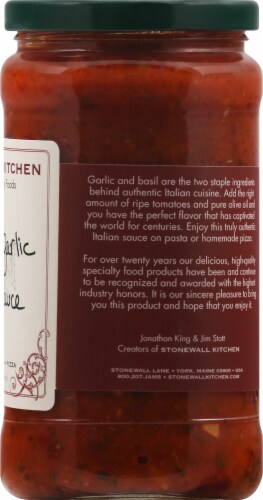 Stonewall Kitchen Roasted Garlic Basil Sauce Perspective: right