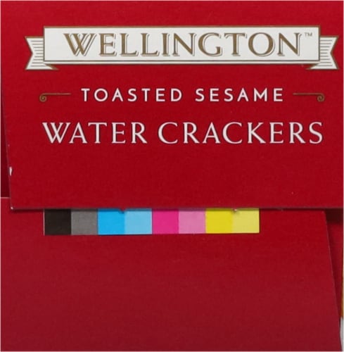 Wellington Toasted Sesame Water Crackers Perspective: right
