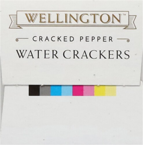 Wellington™ Cracked Pepper Water Crackers Perspective: right