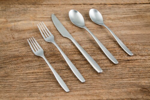Cambridge Silversmiths Averie Flatware Set - Satin Perspective: right