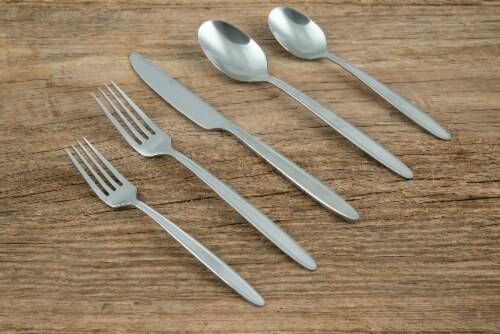 Cambridge Silversmiths Albina Flatware Set - Sand Perspective: right