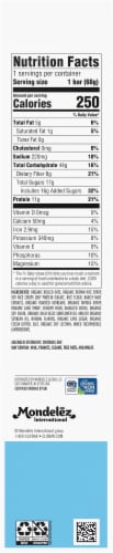 Clif Bar Cookies & Creme Energy Bars Perspective: right