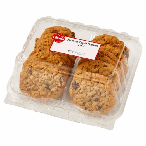 Ukrop's™ Oatmeal Raisin Cookies Perspective: right