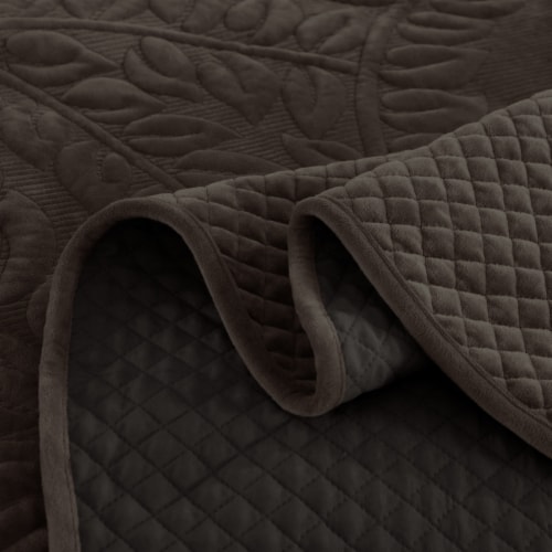 MarCielo 3 Piece Velvet Oversized Embroidery Quilt Set Soft and Plush Bedding Set King Perspective: right