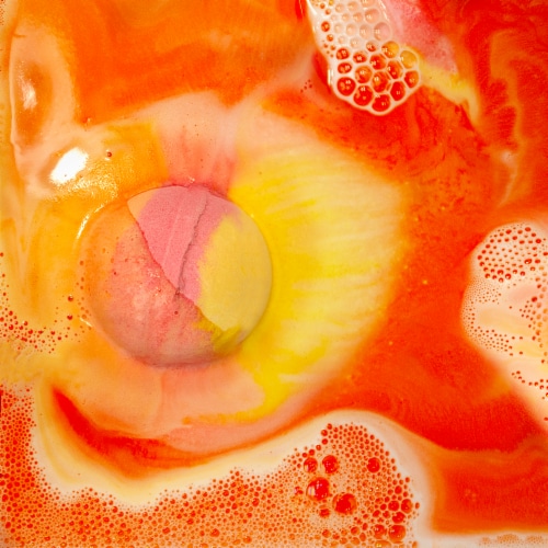 Hallu Coral Party Bath Bomb Perspective: right