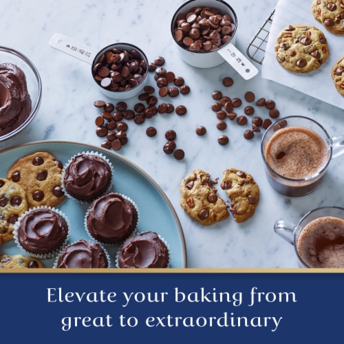 Ghirardelli® White Chocolate Premium Baking Bar Perspective: right