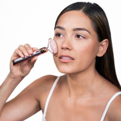Finishing Touch® Contour Micro Vibrating Facial Roller & Massager Perspective: right
