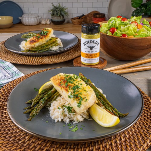 Kinder's Caramelized Onion Butter Seasoning Perspective: right