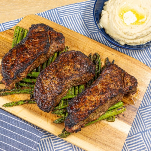 Kinder's® The Steak Blend Perspective: right