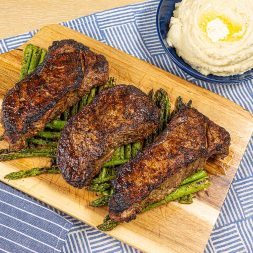 Kinder's® Buttery Steak House Seasoning Perspective: right