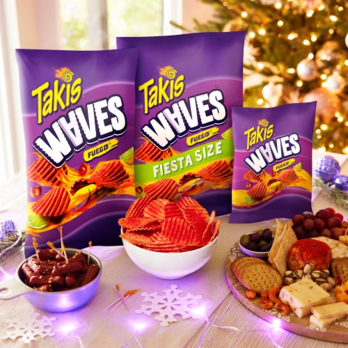 Takis® Waves™ Fuego® Fiesta Size Wavy Potato Chips Perspective: right