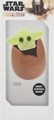 Galerie Star Wars the Mandalorian Milk Chocolate Egg with Marshmallow Easter Candy Perspective: right