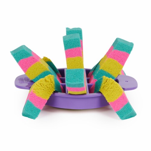 Kinetic Sand™ Super Sandisfying Set Perspective: right
