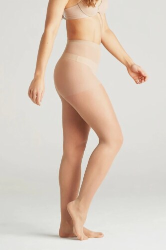 On The Go Day Size B Sheer Pantyhose - Nude Perspective: right