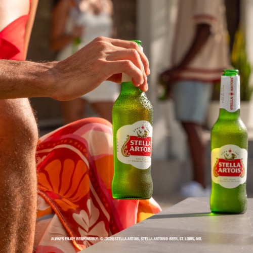 Stella Artois Premium Classic Lager Beer Perspective: right