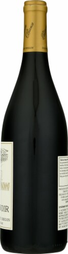 Chateau Bianca Pinot Noir Red Wine Perspective: right