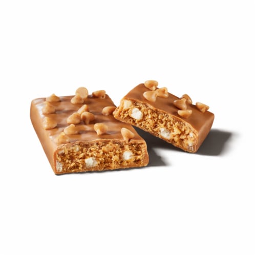 ONE REESE'S Peanut Butter Lovers Flavored Protein Bars Perspective: right
