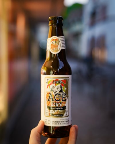 Ace Joker Dry Hard Cider Perspective: right