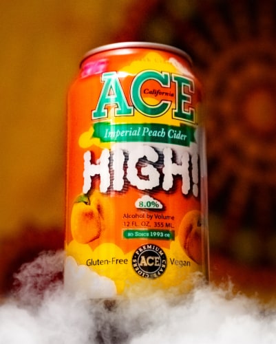 ACE HIGH Imperial Peach Cider Perspective: right