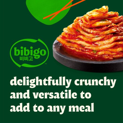 Bibigo Napa Cabbage Kimchi Perspective: right