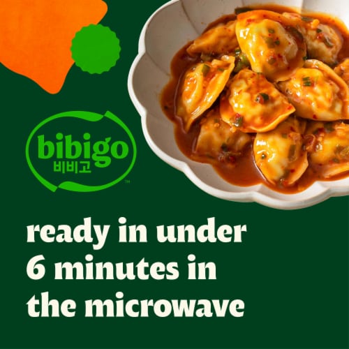 Bibigo Frozen Vegetable & Pork Spicy Sauced Dumplings Perspective: right