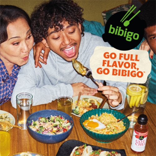 Bibigo Frozen Mini Wontons Chicken & Vegetable Dumplings Perspective: right