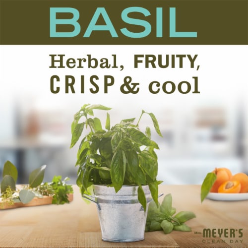 Mrs. Meyer's Clean Day Multi Surface Cleaner, Basil Perspective: right