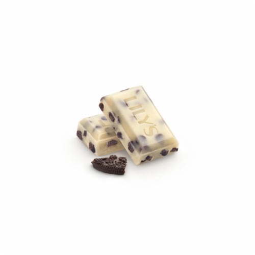 LILY'S Cookies and Creme White Chocolate Style No Sugar Added Sweets Bar Perspective: right