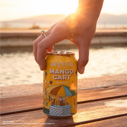 Golden Road Mango Cart Craft Wheat Ale Beer Perspective: right