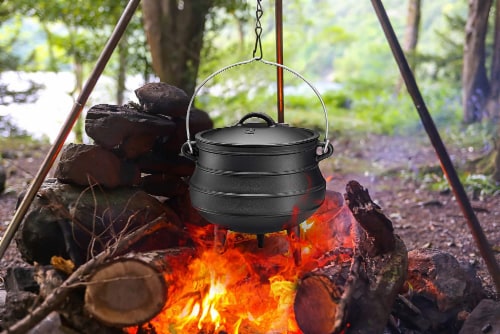 Bruntmor 10 Quarts Pre-Seasoned Cauldron Cast Iron Potjie Pot Perspective: right