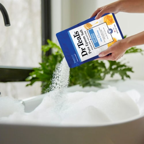 Dr Teal's® Soften & Nourish with Milk & Honey Epson Salt Soaking Solution Perspective: right