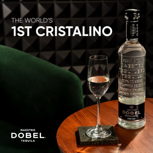 Maestro Dobel® Diamante® Tequila Cristalino Perspective: right