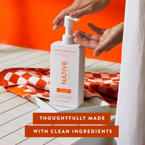 Native Daily Clean Conditioner with Citrus and Herbal Musk, Sulfate Free for Men and Women Perspective: right