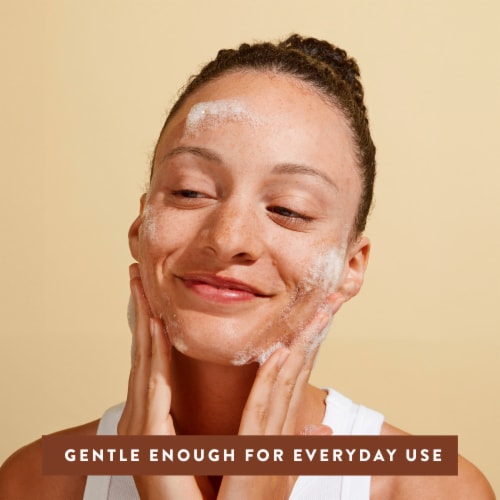Native Niacinamide Moisturizing Coconut and Vanilla Facial Cleanser Perspective: right