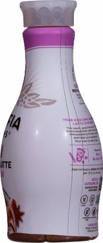 Califia Farms® Chai Tea Almond Milk Latte Perspective: right