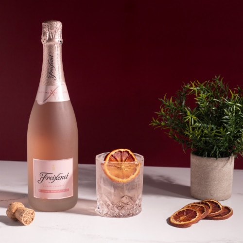 Freixenet Legero Rose Alcohol Free Sparkling Wine Perspective: right