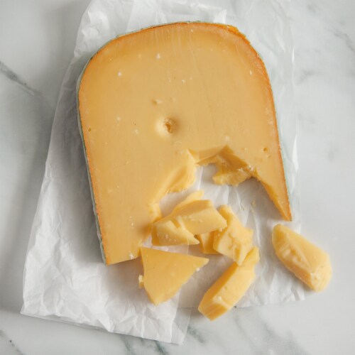 igourmet Four Snacking Cheeses for Everyone (2 pound) Perspective: right