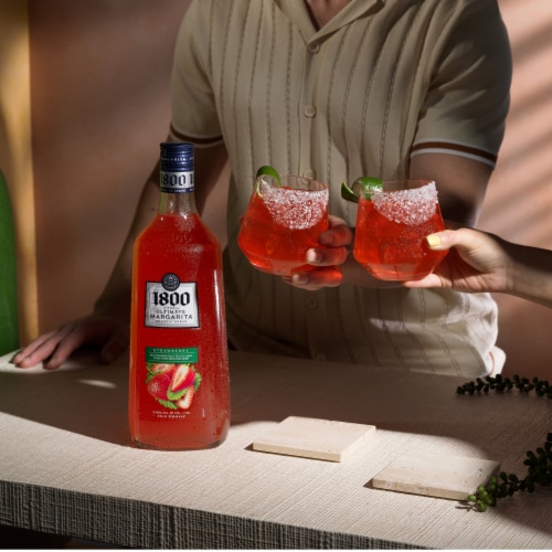 1800 The Ultimate Margarita Strawberry Prepared Cocktails Ready To Serve Perspective: right