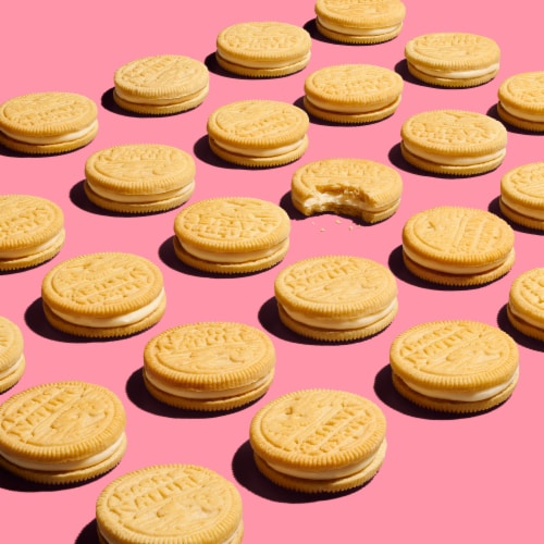 Back to Nature Golden Creme Sandwich Cookies Perspective: right