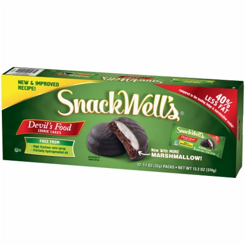 SnackWell's Devils Food Cookie Cakes Multipack 12 Count Perspective: right